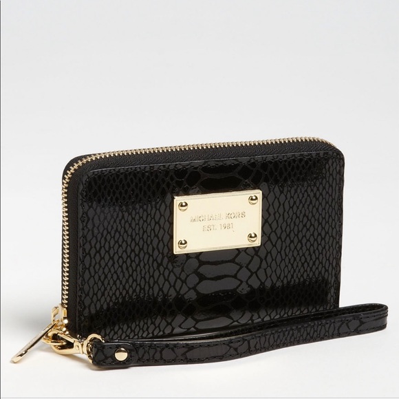 Michael Kors Black Python Wristlet - Picture 1 of 5